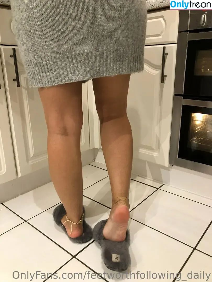 feetworthfollowing_daily nude photo #0032 (ftwtoday)