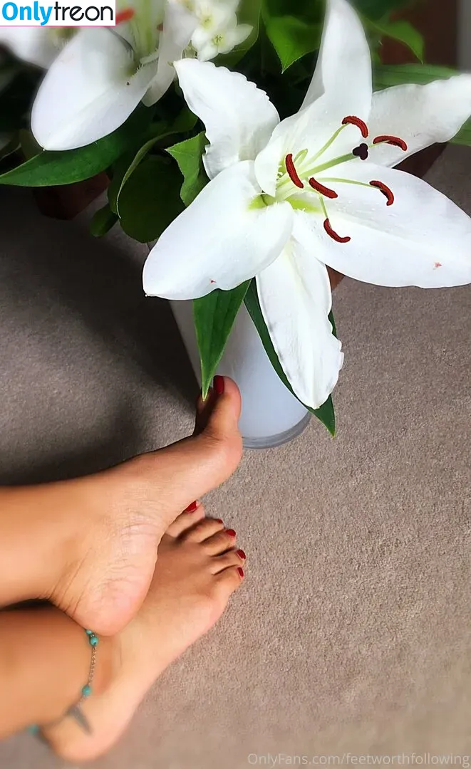 feetworthfollowing nude photo #0299 (feetworthfollowing)