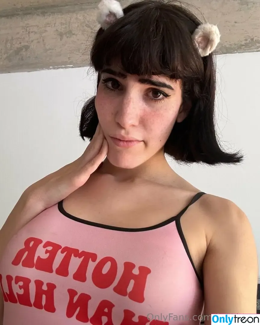 Fefikitten nude photo #0004 (cutieTs18 / urfefikitten)