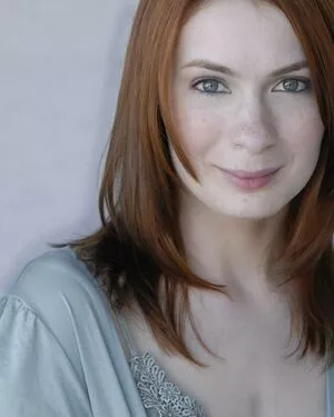 Felicia Day / feliciaday nude photo #0081