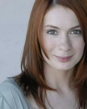 Felicia Day / feliciaday nude photo #0088