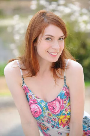 Felicia Day / feliciaday nude photo #0121