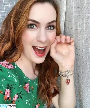 Felicia Day / feliciaday nude photo #0159