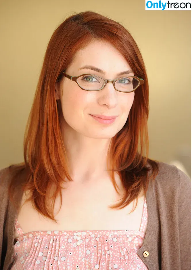 Felicia Day nude photo #0026 (feliciaday)