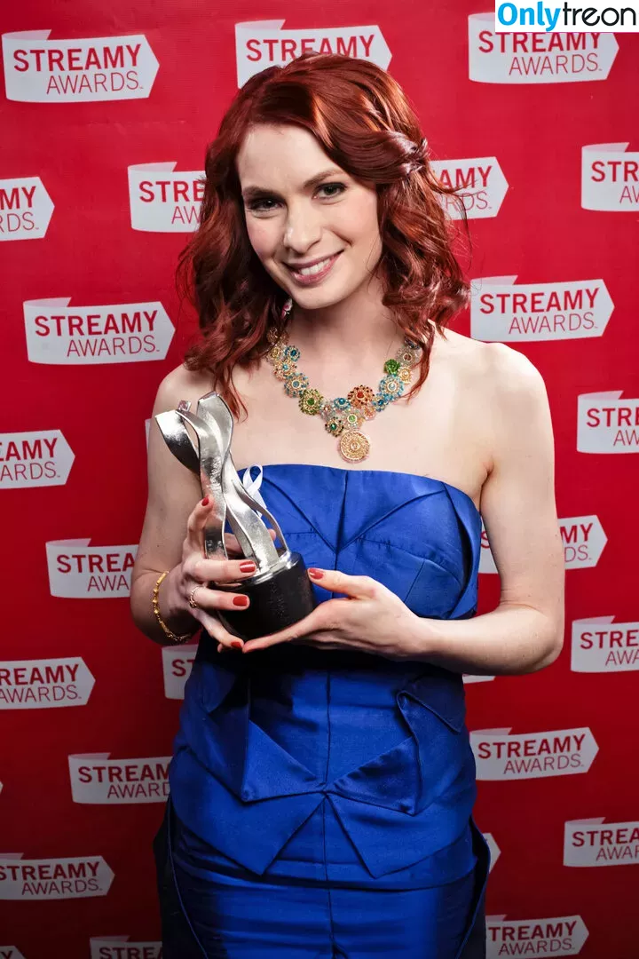 Felicia Day голая photo #0069 (feliciaday)