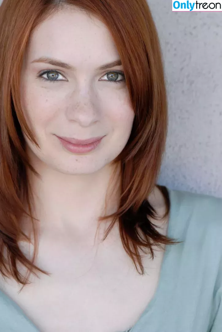 Felicia Day nude photo #0077 (feliciaday)