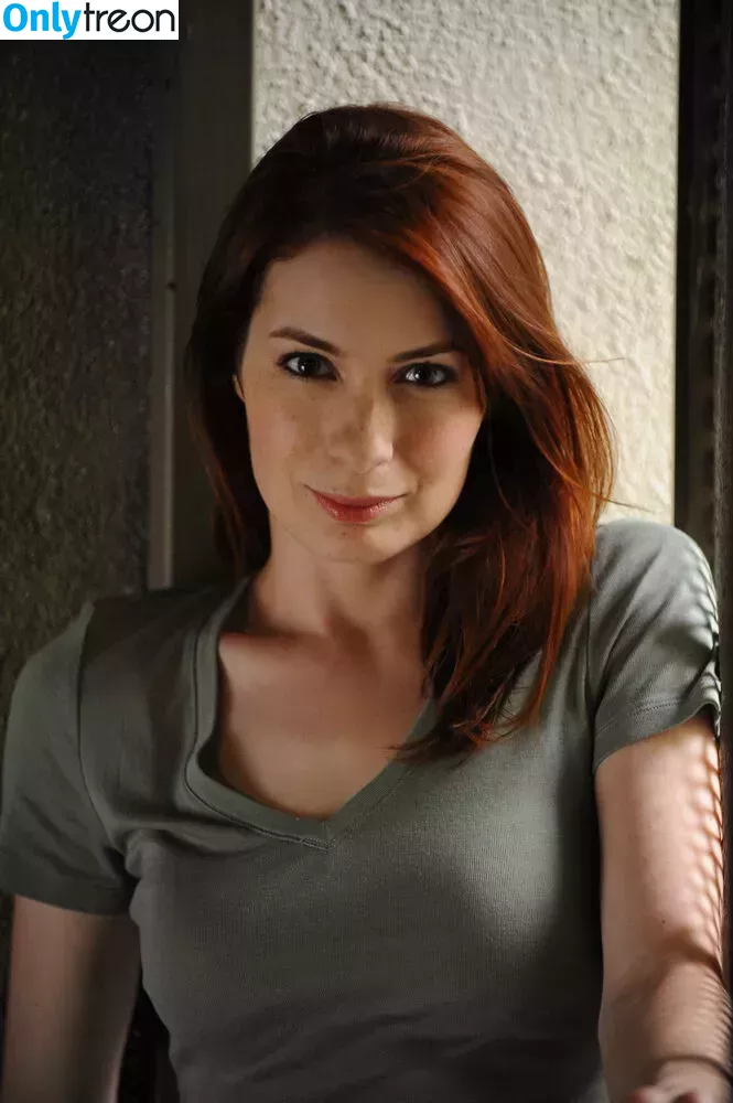 Felicia Day голая photo #0100 (feliciaday)