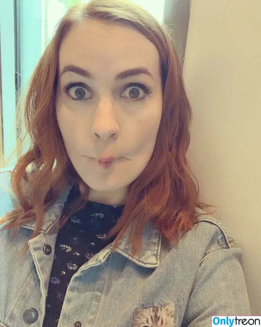 Felicia Day nude photo #0162 (feliciaday)