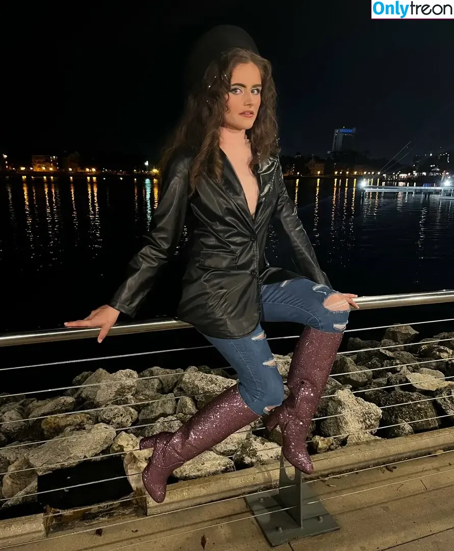 Felicia Thornsbury nude photo #0049 (ThiccSaban / fe_yonce)