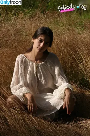 Felicity Fey / felicityfeypage nude photo #1979