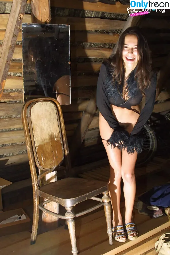 Felicity Fey nude photo #1833 (felicityfeypage)