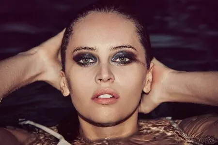 Felicity Jones / felicity.jones / felicityjonesxo фото голая #0091