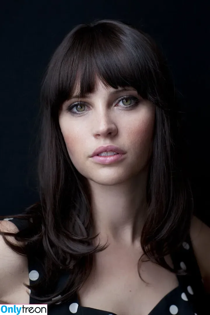 Felicity Jones голая photo #0031 (felicity.jones / felicityjonesxo)