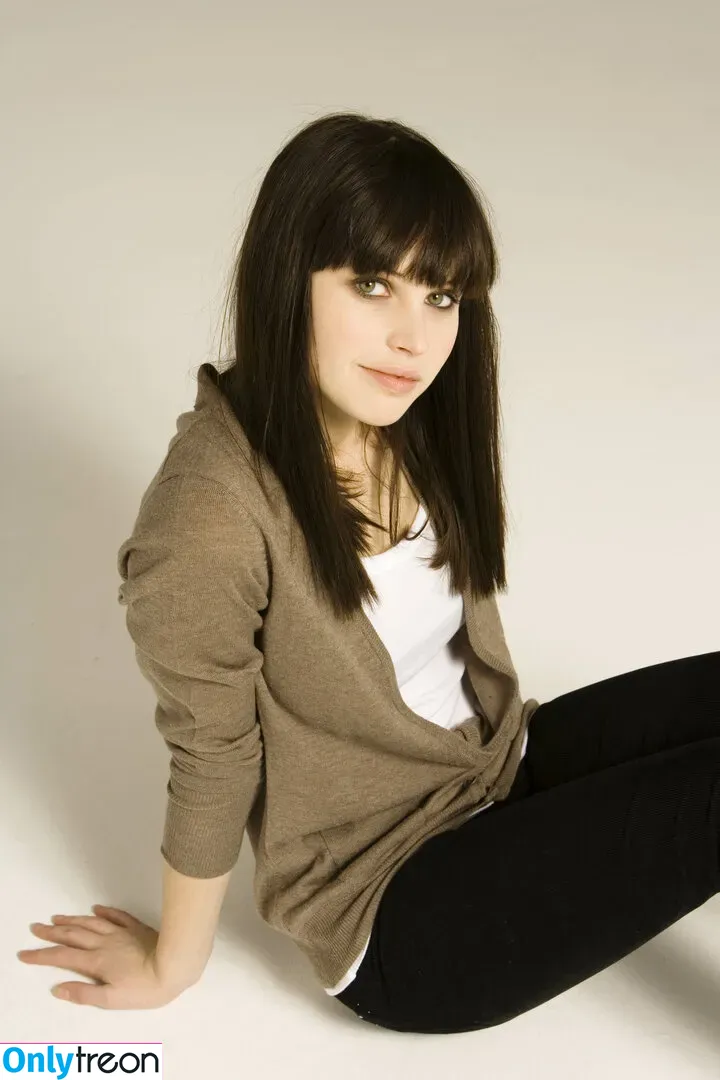 Felicity Jones nude photo #0034 (felicity.jones / felicityjonesxo)
