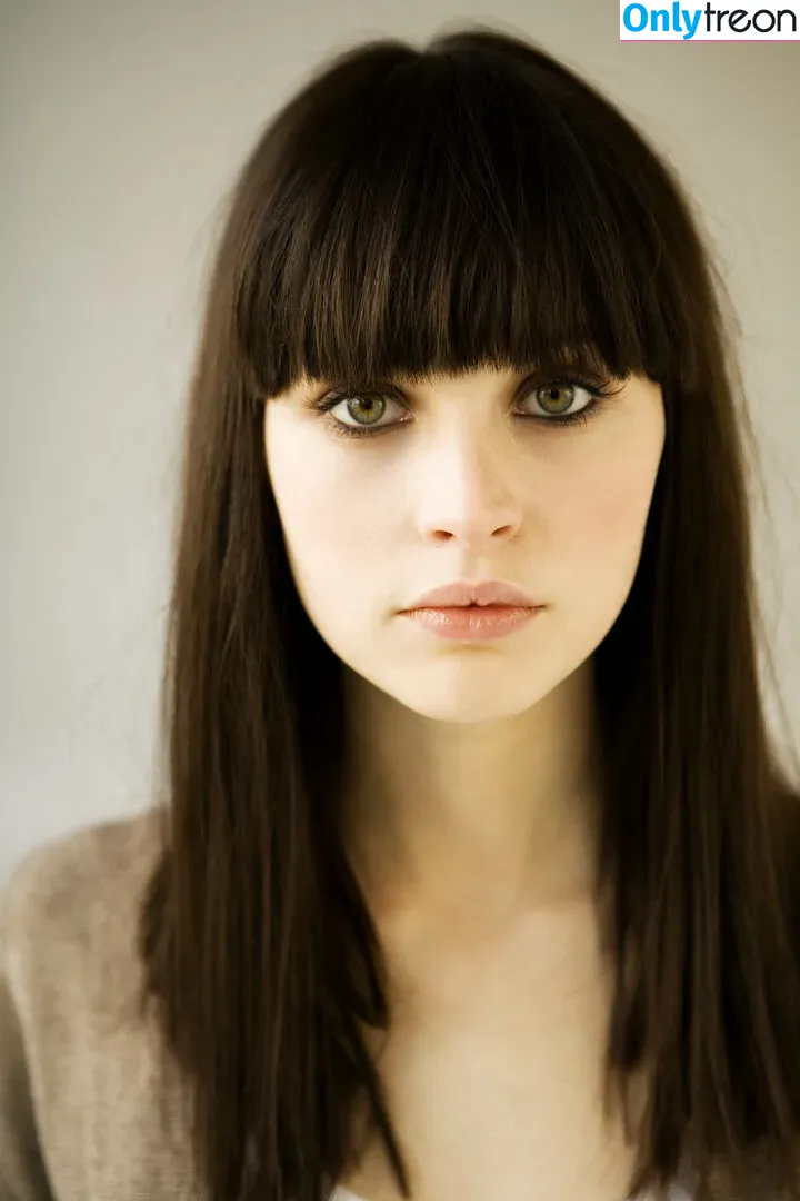 Felicity Jones голая photo #0036 (felicity.jones / felicityjonesxo)