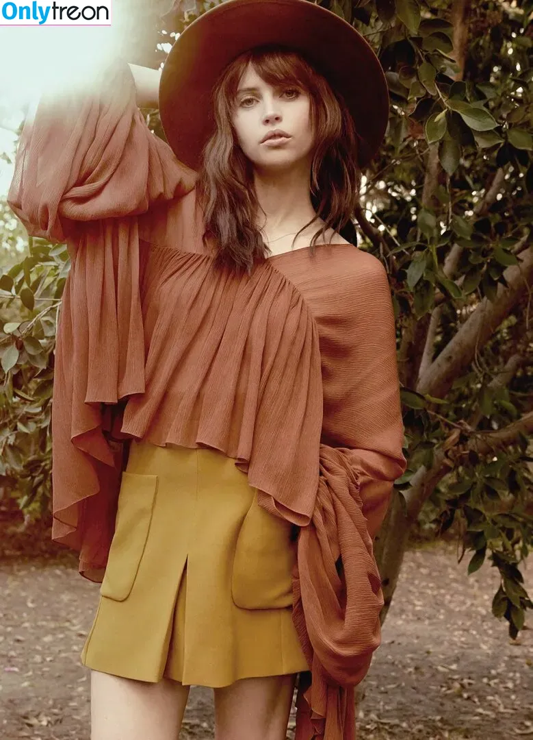 Felicity Jones голая photo #0086 (felicity.jones / felicityjonesxo)