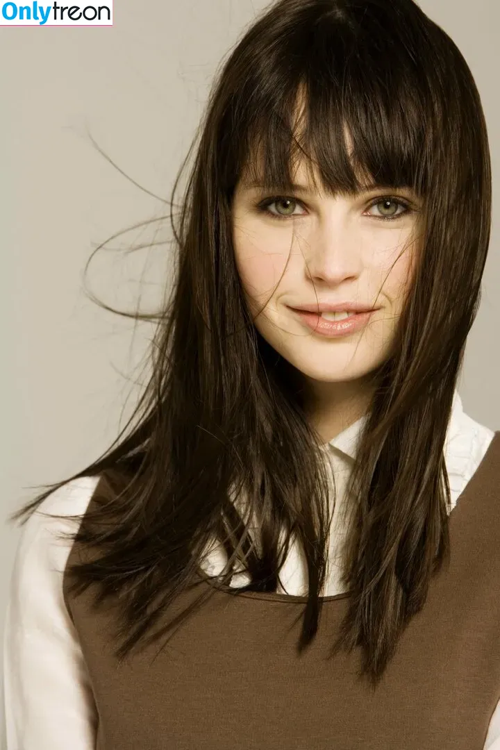 Felicity Jones голая photo #0205 (felicity.jones / felicityjonesxo)