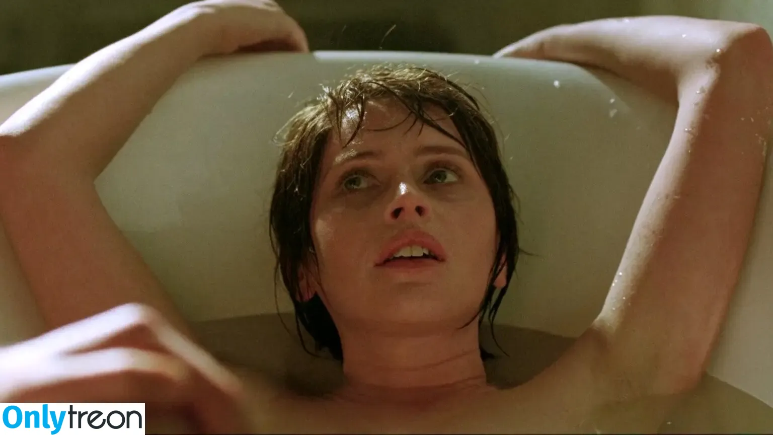 Felicity Jones голая photo #0310 (felicity.jones)