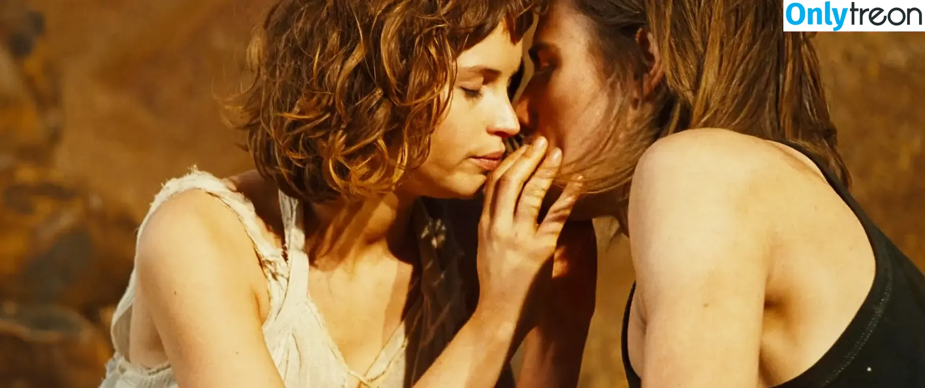 Felicity Jones голая photo #0333 (felicity.jones)