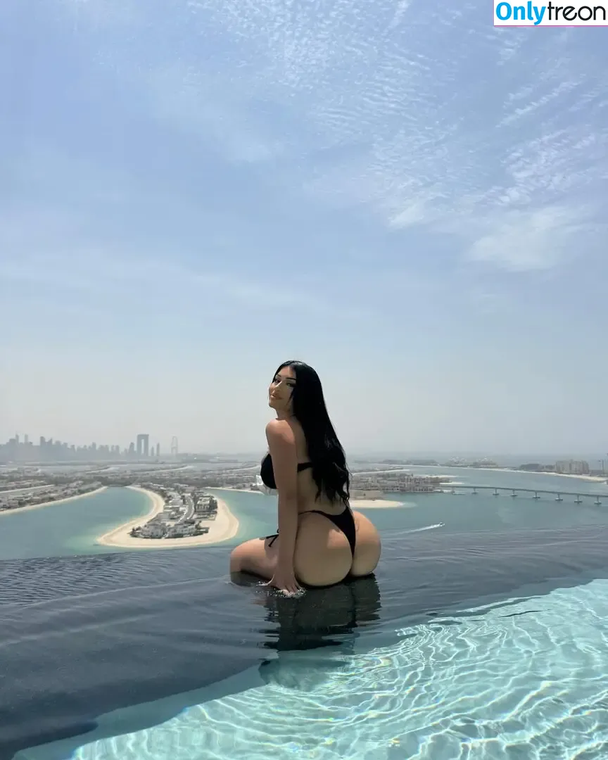 felinaatrin nude photo #0017 (fe_lina / felina / itsfelina06)