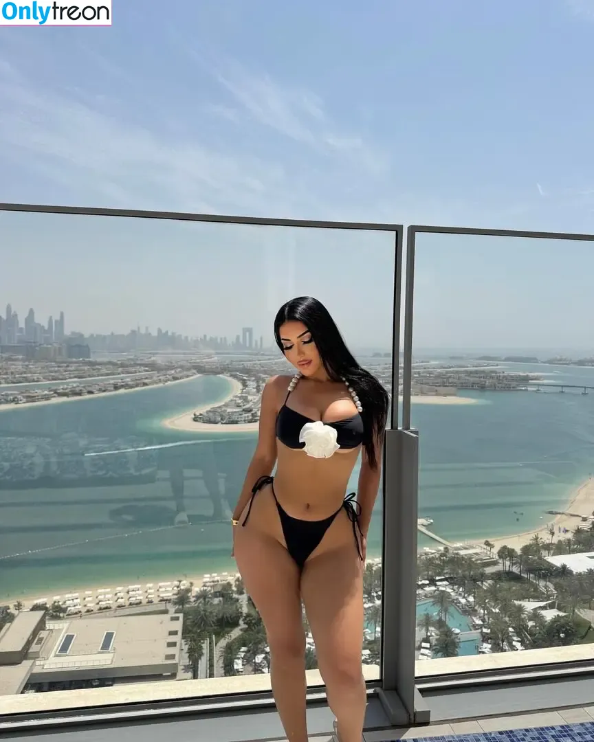 felinaatrin nude photo #0024 (fe_lina / felina / itsfelina06)