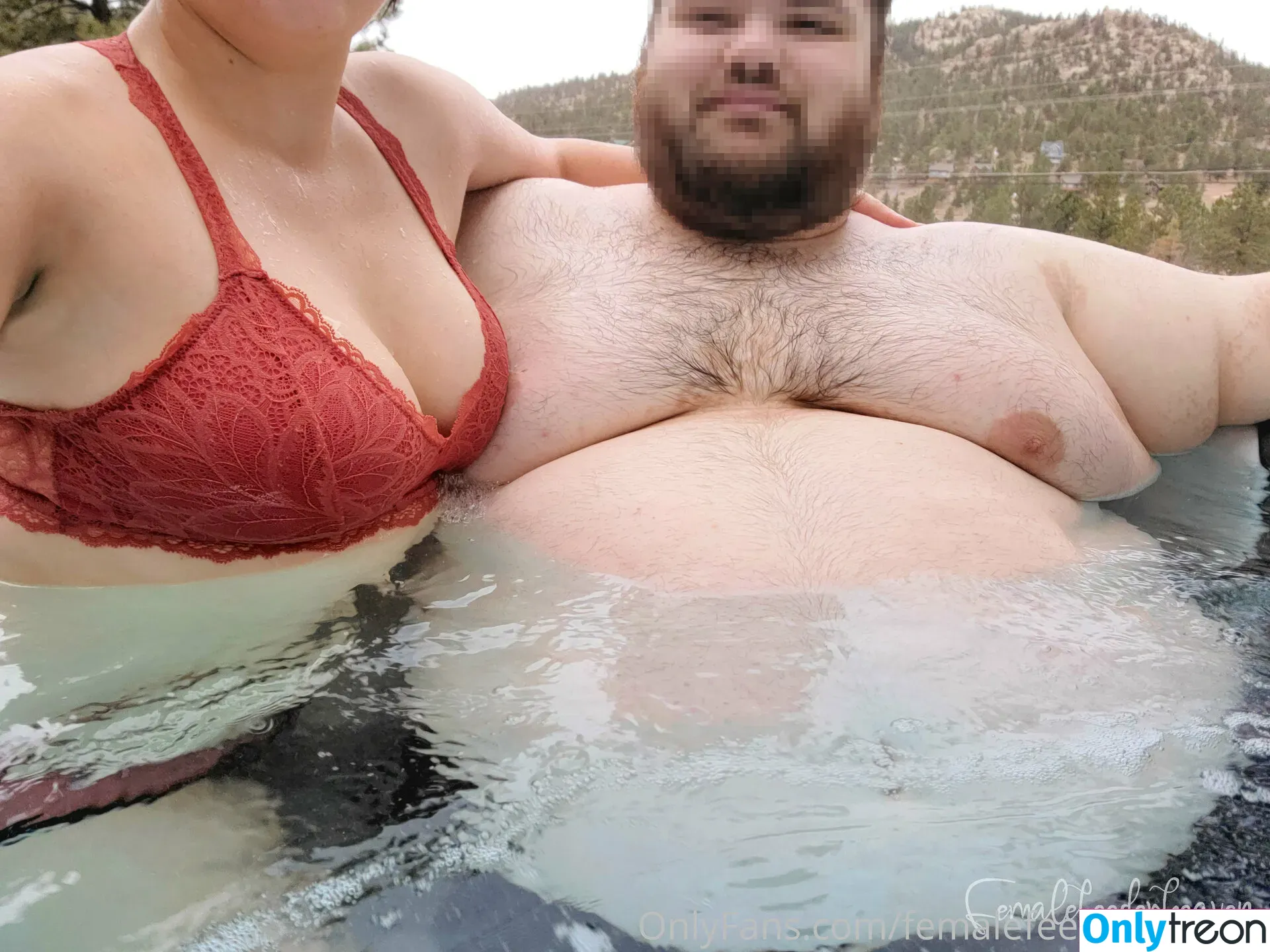 femalefeederheaven nude photo #0039 (femalefeederheaven)