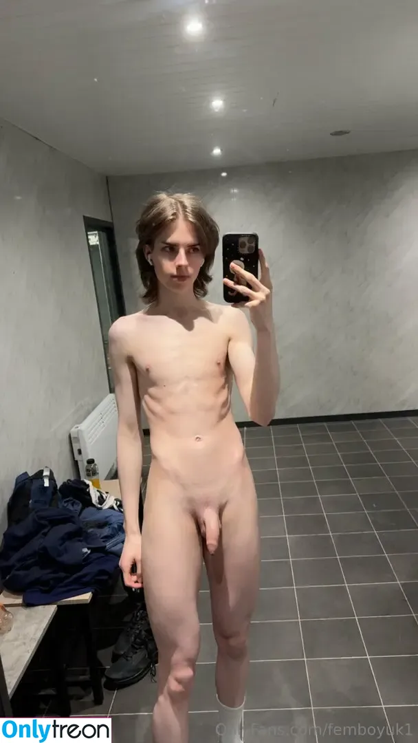 femboyuk1 голая photo #0111 (femboy_uk)