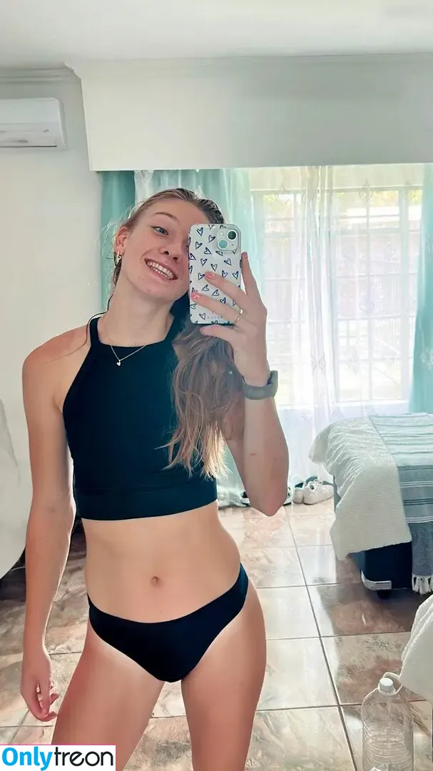 Femke Bol nude photo #0003 (femke_bol)