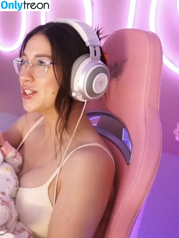 Femsteph голая photo #0135 (Femsteph)