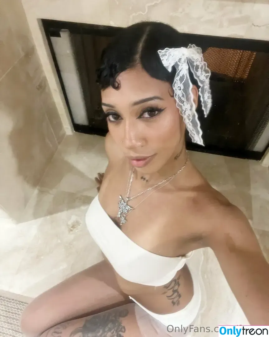 femta nude photo #0009 (femta_laser)
