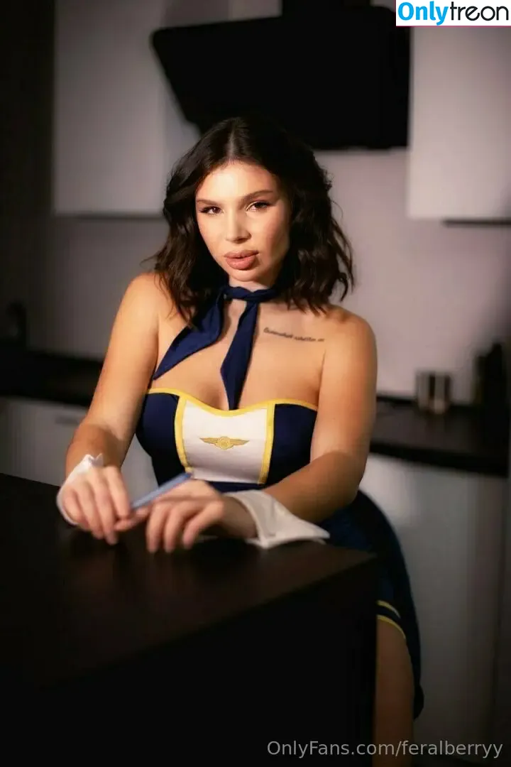 feralberryy голая photo #0041 (Marimott / feralberrryy)
