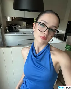 Feride Özdinç / ferideozdincc фото голая #0017