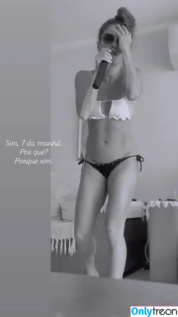 Fernanda De Freitas голая photo #0220 (fernandadefreitas_)