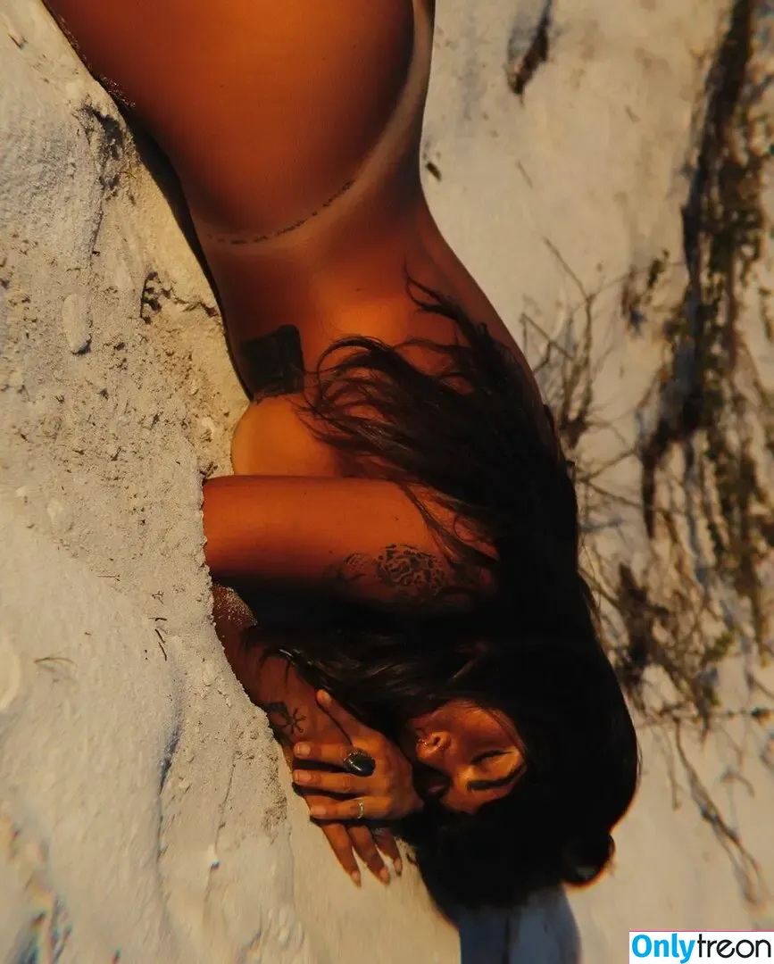 Fernanda Havana nude photo #0011 (fernandahavana / havanamayhem)