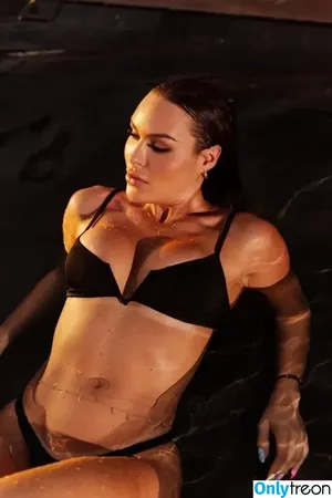 Fernanda Lacerda / A Mendigata / fernandalacerda_oficial фото голая #0228