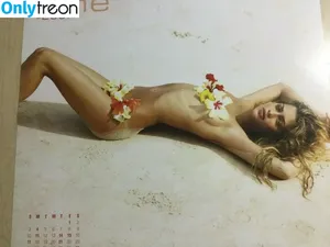 Fernanda Motta / fernandamotafarhat фото голая #0100