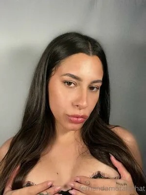 fernandamotafarhat / farhat.contents nude photo #0083
