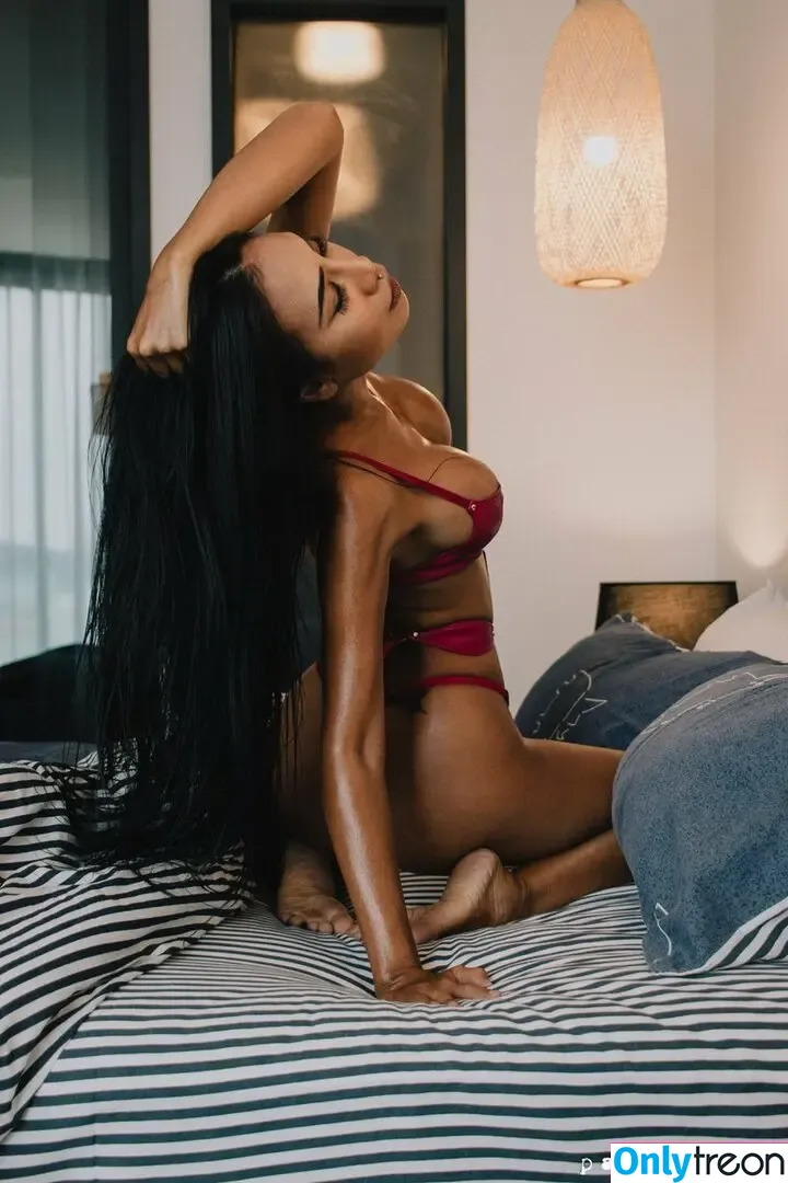 Fernie Warisa nude photo #0394 (Fernie Thai / fernie.warisa_official / ferniewarisa)