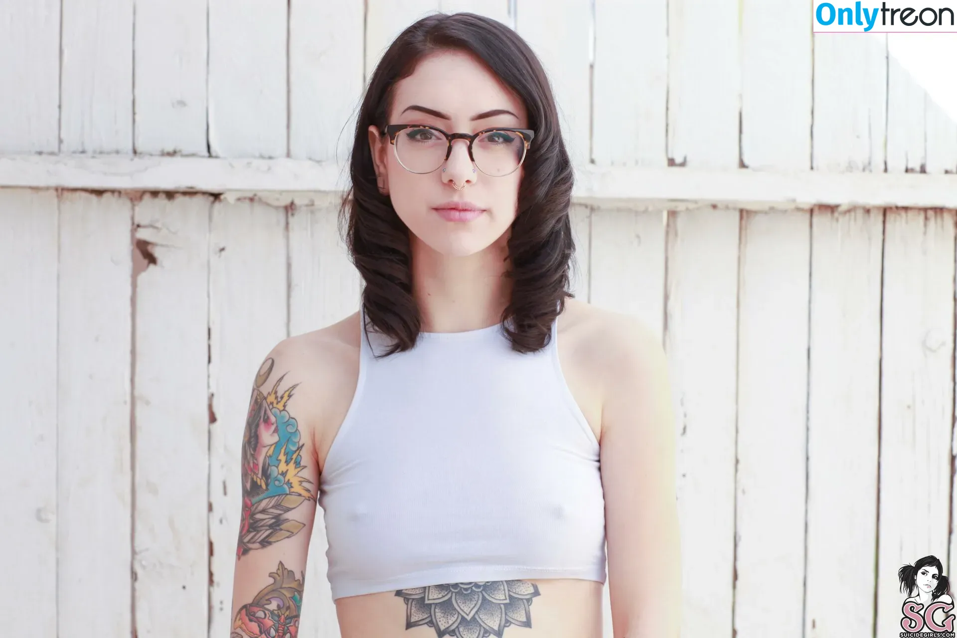 Feryn Suicide nude photo #0094 (ferynandwolfe / ferynsuicide)
