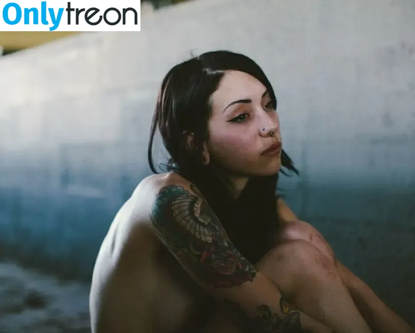 ferynandwolfe голая photo #0015 (feryn__)