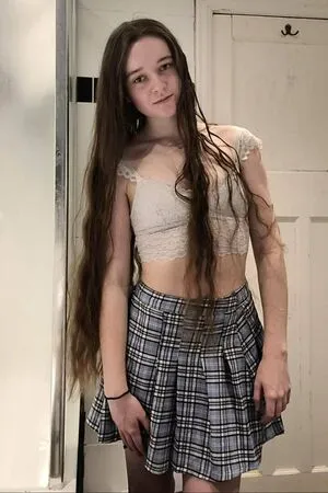 ff1nnl3y / finnleynextdoor nude photo #0004