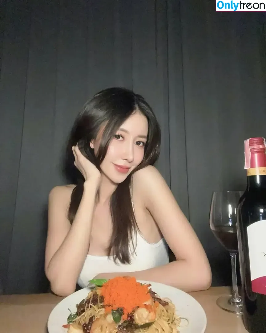 fffrofaizzz nude photo #0393 (frofaizzz)