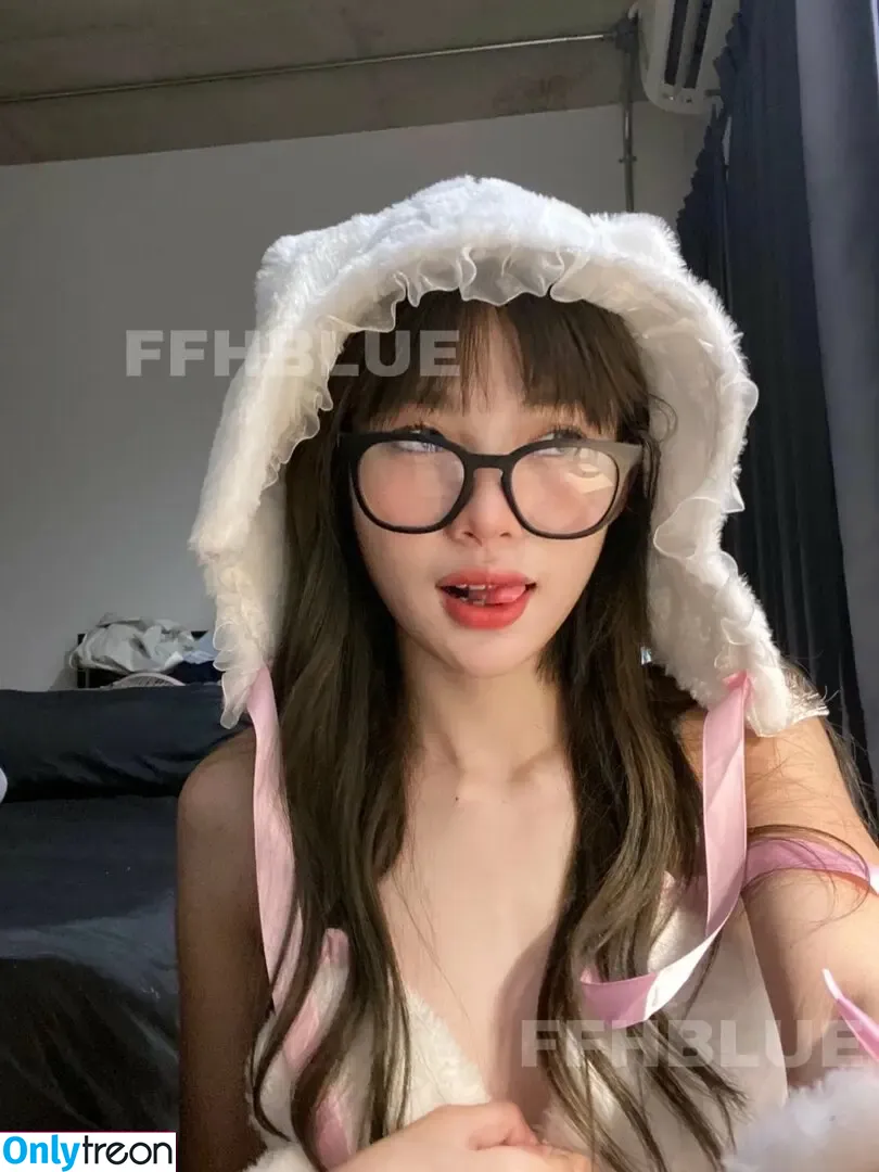 ffhblue nude photo #0010 (ffhblue__ / rblue)