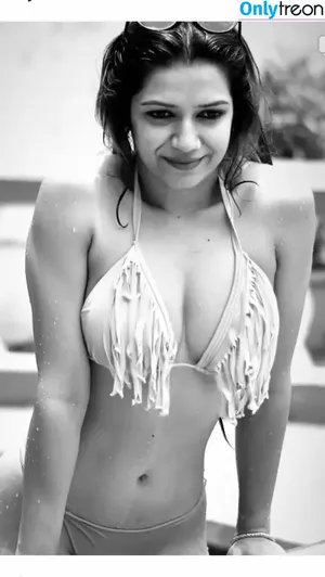 Fiercelyfemi9 nude photo #0011