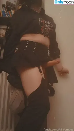  nude photo #0004
