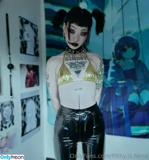 filthy.lil.fiend / filthylilfiend nude photo #0002