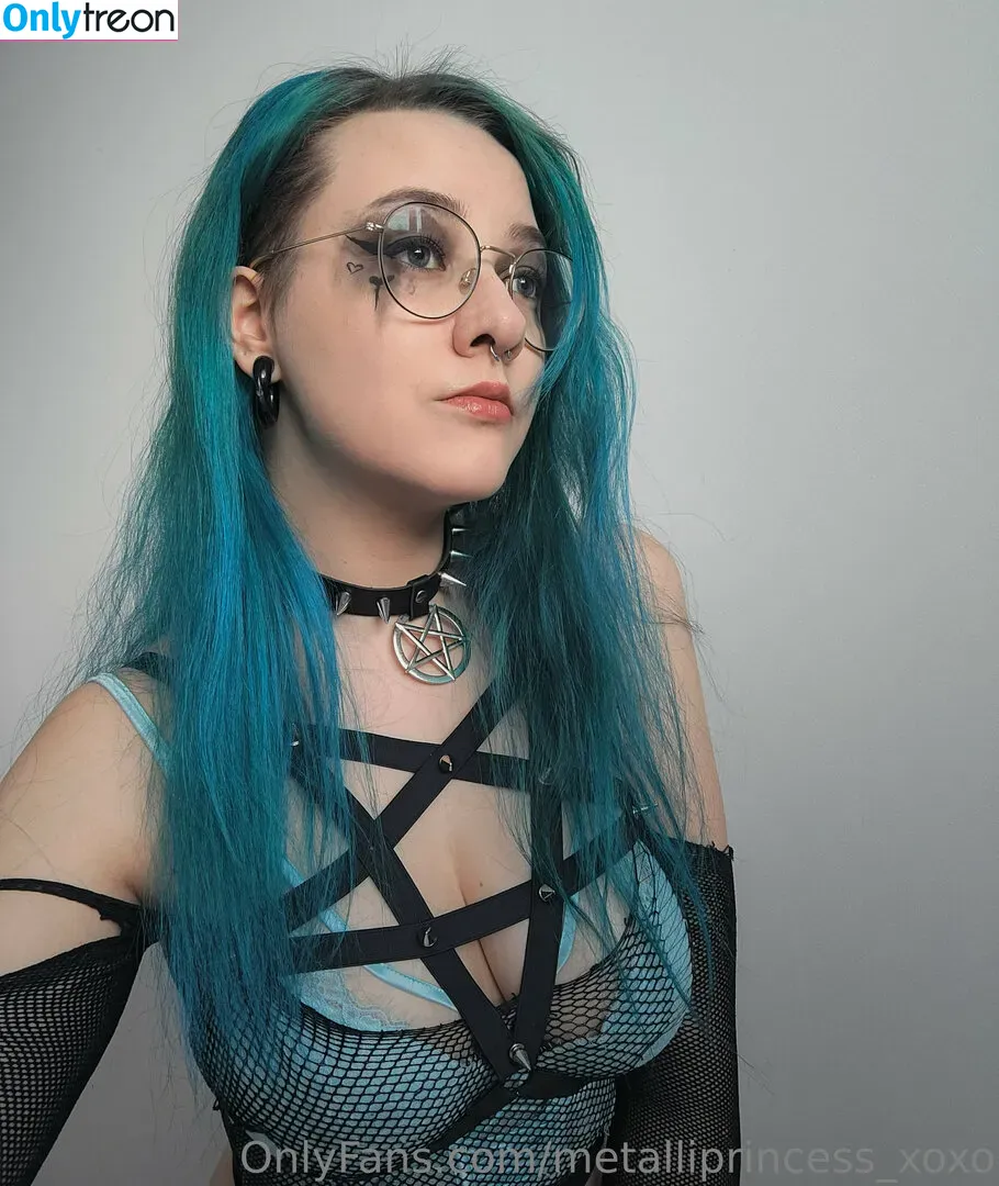 finaltcreators nude photo #0004 (breakingdad420)