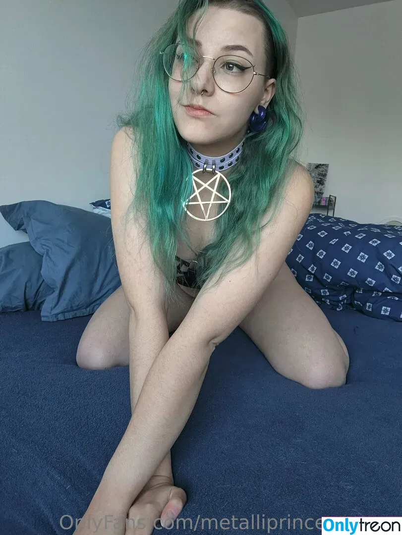 finaltcreators nude photo #0011 (breakingdad420)