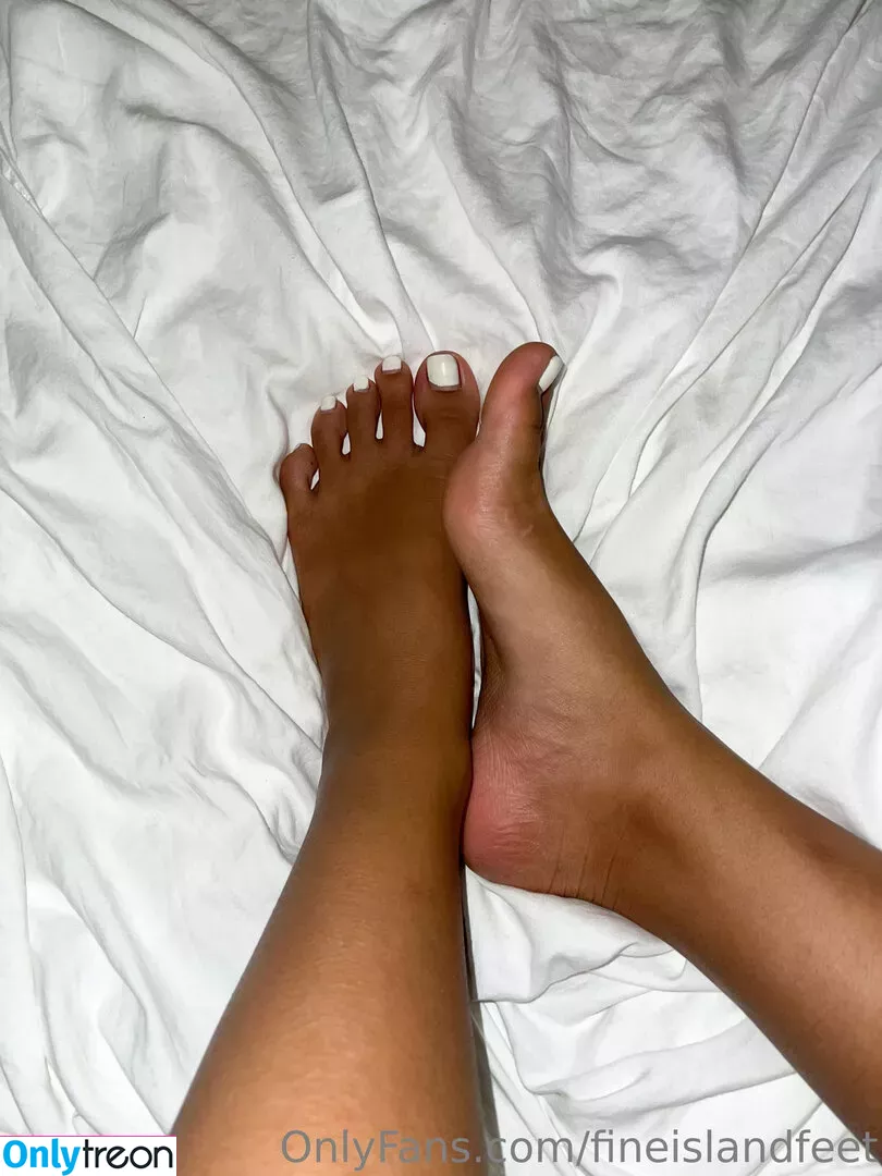 fineislandfeet nude photo #0005 (fineassneek)