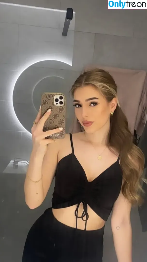 Fiona KJ nude photo #0050 (fiona.kj)